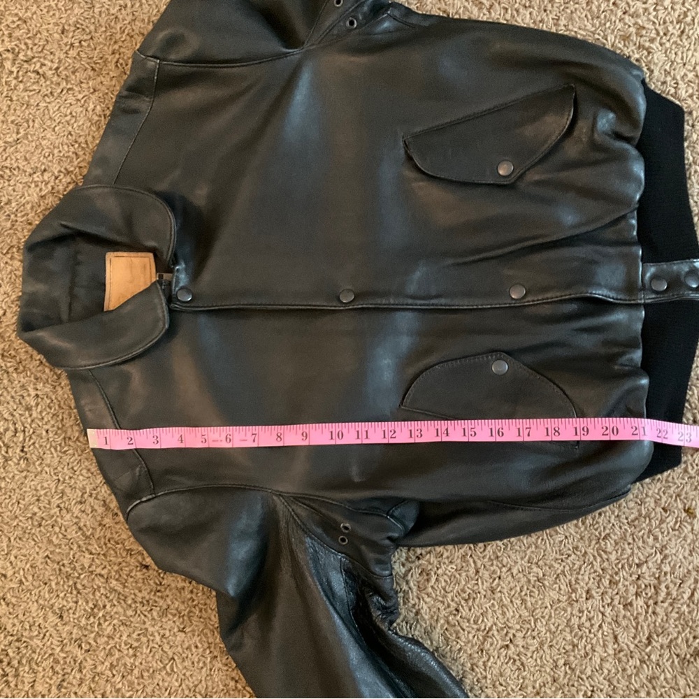 Women’s Vintage Early 90’s Black Leather Bomber Jacket-Zipper, Buttons, Pockets - Picture 11 of 16